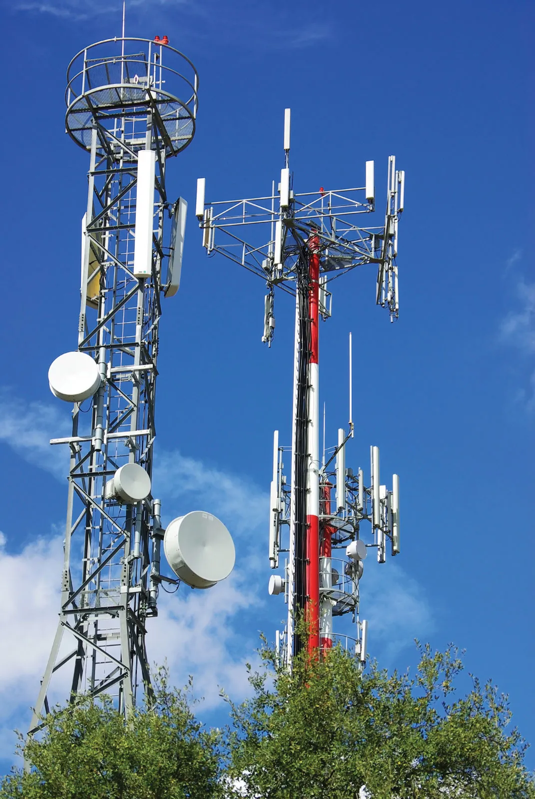 How to Negotiate My Cell Tower Lease: A Comprehensive Guide